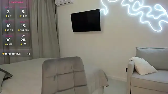  cometoseeme  online show from 01-05-25, 05:20