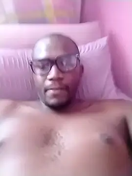 Snapshot of BigDTee98 chatting on 01-28-25, 09:19 BigDTee98 online show from 01-28-25, 09:19