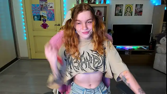 Sunny Elly online show from 10-14-25, 03:46