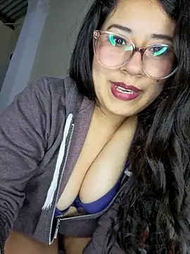 MishuColfer online show from 10-26-25, 05:13