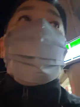 Snapshot of Angels1-2-3-4-5 chatting on 10-31-25, 07:04 Angels1-2-3-4-5 online show from 10-31-25, 07:04