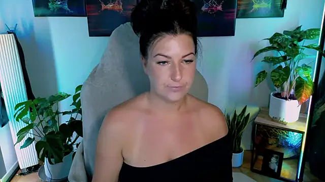 NatiLove35 online show from 01-18-26, 04:11