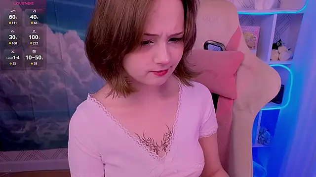 Mary uw online show from 11-05-25, 03:28