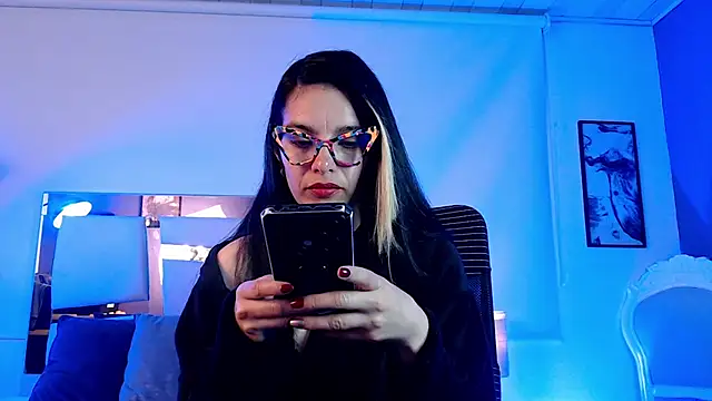 paulinabarnett- online show from 03-13-25, 11:51