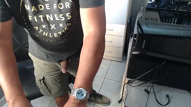 Snapshot of pepepaty chatting on 10-30-25, 03:57 pepepaty online show from 10-30-25, 03:57