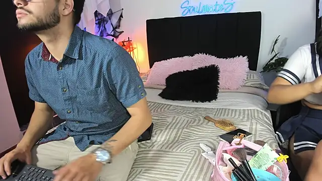 -soulmate-s online show from 10-21-25, 02:40