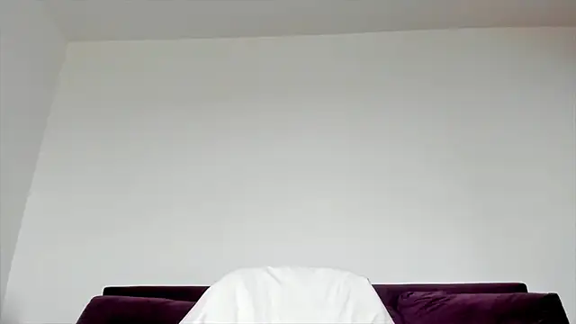 hornyemma   online show from 10-16-25, 07:42