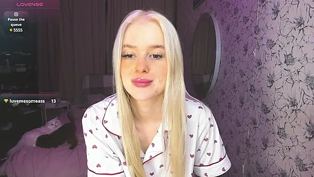 Healing  girl online show from 01-08-25, 10:48