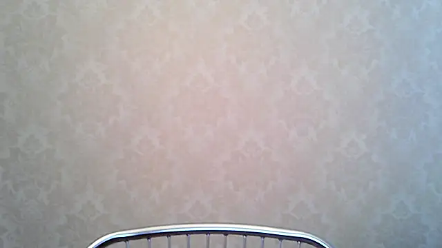 Snapshot of Kashtanka_ chatting on 02-21-26, 12:50 Kashtanka online show from 02-21-26, 12:50