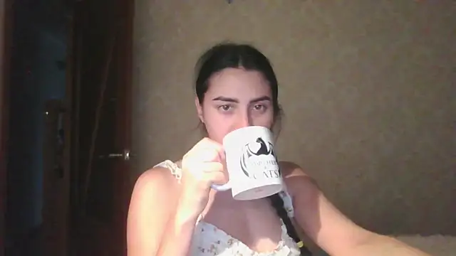Snapshot of Kashtanka_ chatting on 07-23-26, 06:00 Kashtanka online show from 07-23-26, 06:00