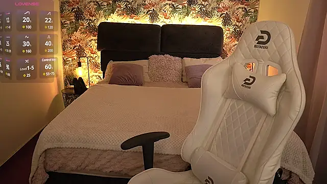 Alice Arwen online show from 02-09-25, 07:49