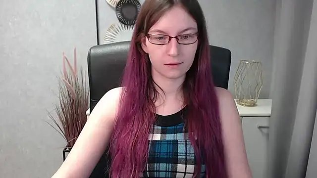 emmaxDelight online show from 01-30-25, 06:46