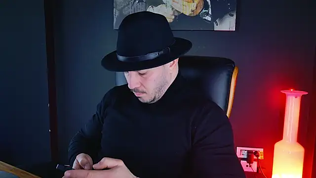 AngeloEric online show from 12-19-24, 08:02