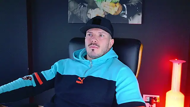 AngeloEric online show from 12-23-24, 01:13