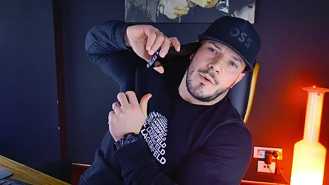 AngeloEric online show from 01-08-25, 09:42