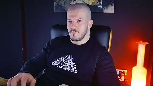 AngeloEric online show from 01-21-25, 05:38