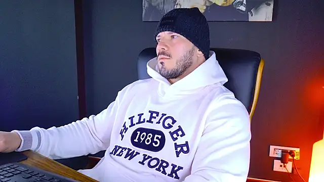 AngeloEric online show from 01-28-25, 07:43