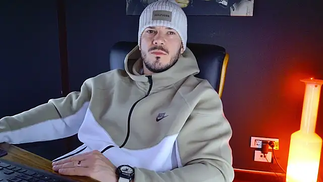 AngeloEric online show from 01-29-25, 04:58