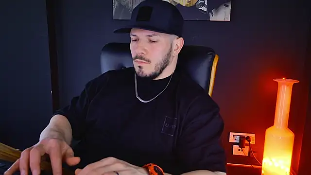 AngeloEric online show from 02-04-25, 11:27