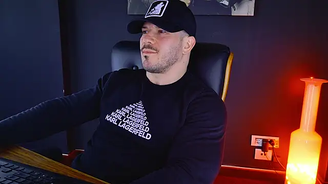 AngeloEric online show from 02-11-25, 09:53