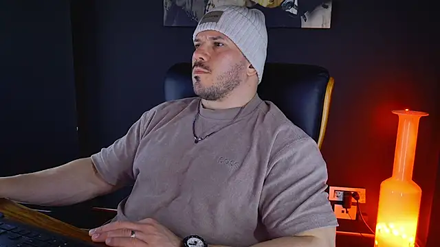 AngeloEric online show from 02-13-25, 10:34