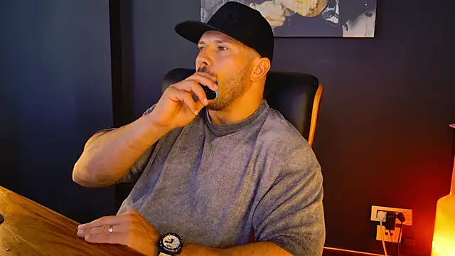 AngeloEric online show from 09-16-25, 10:16