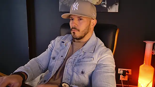 Snapshot of AngeloEric chatting on 03-21-26, 10:09 AngeloEric online show from 03-21-26, 10:09