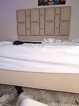 bella  honey online show from 01-05-25, 01:45