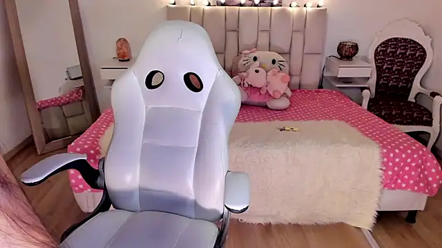 zoe turnner 18 online show from 09-26-25, 01:26