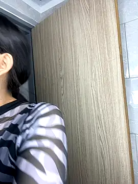 Snapshot of lilithTeen1_ chatting on 11-05-25, 08:09 lilithTeen1 online show from 11-05-25, 08:09