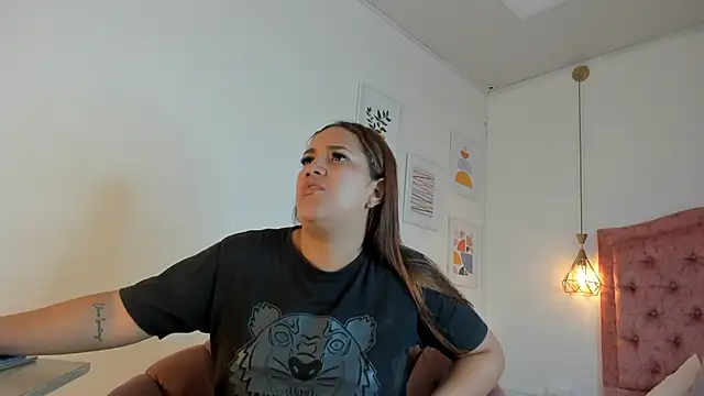 aprill21  online show from 12-24-24, 01:06