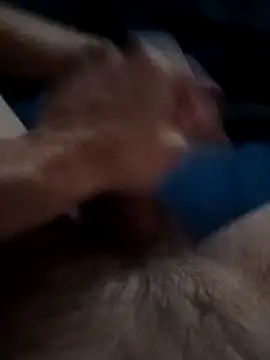 Snapshot of armdy371 chatting on 10-26-25, 04:35 armdy371 online show from 10-26-25, 04:35