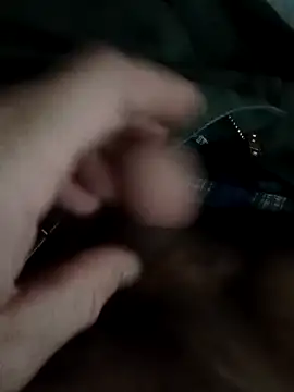 Snapshot of armdy371 chatting on 11-06-25, 04:46 armdy371 online show from 11-06-25, 04:46