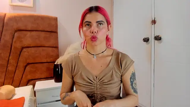 NIKI SANTANA online show from 01-30-25, 04:37