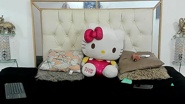 Snapshot of camila_sex_latina chatting on 01-26-25, 02:24 camila sex latina online show from 01-26-25, 02:24