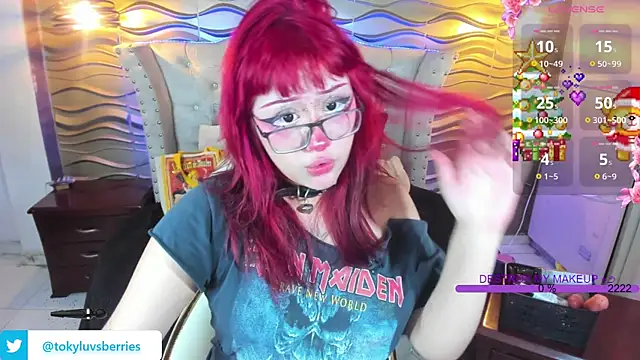Snapshot of toky_doll chatting on 12-18-24, 09:29 toky doll online show from 12-18-24, 09:29