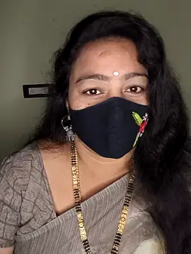 neelu-hoty online show from 10-11-25, 12:15