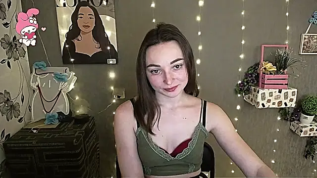  Barbie Kiss  online show from 02-05-25, 11:44