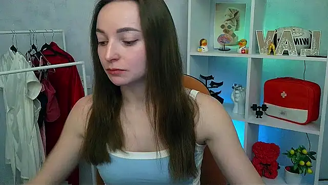  Barbie Kiss  online show from 02-25-26, 10:03