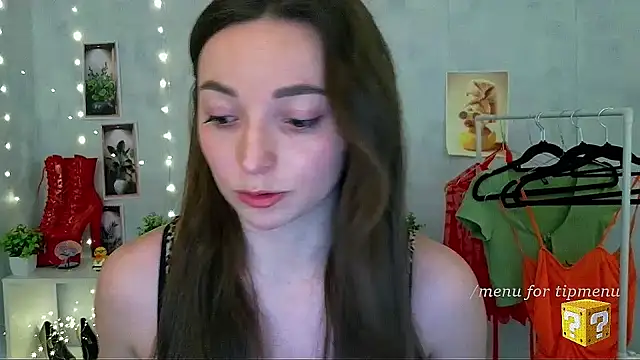 Snapshot of _Barbie_Kiss_ chatting on 04-16-26, 01:56 Barbie Kiss online show from 04-16-26, 01:56