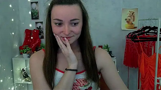 Snapshot of _Barbie_Kiss_ chatting on 05-06-26, 01:05 Barbie Kiss online show from 05-06-26, 01:05