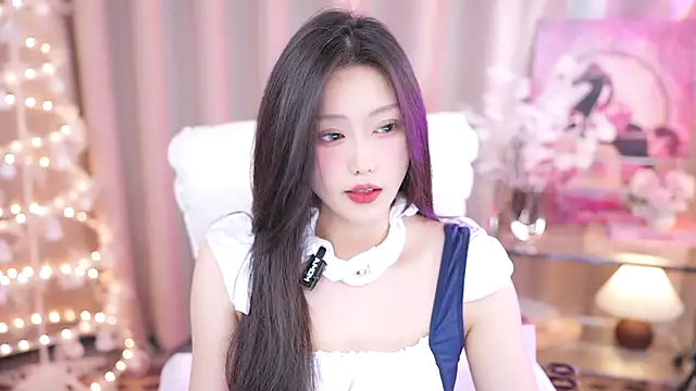Snapshot of YINGTao-168 chatting on 02-24-25, 04:49 YINGTao-168 online show from 02-24-25, 04:49