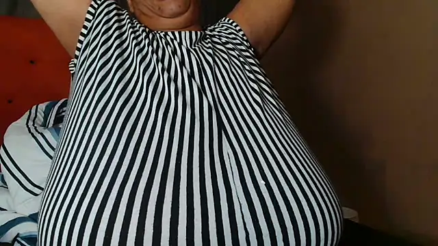 tinagiant online show from 03-10-26, 05:56