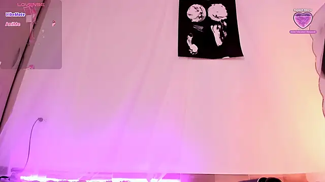 CoralineKam1 online show from 01-12-25, 07:31