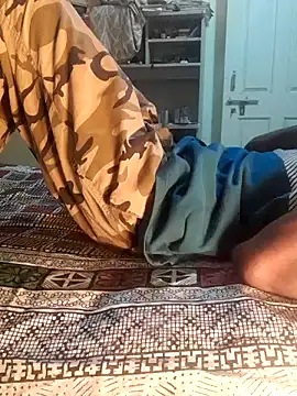 Snapshot of Chocolate_stud10 chatting on 02-13-25, 09:17 Chocolate stud10 online show from 02-13-25, 09:17