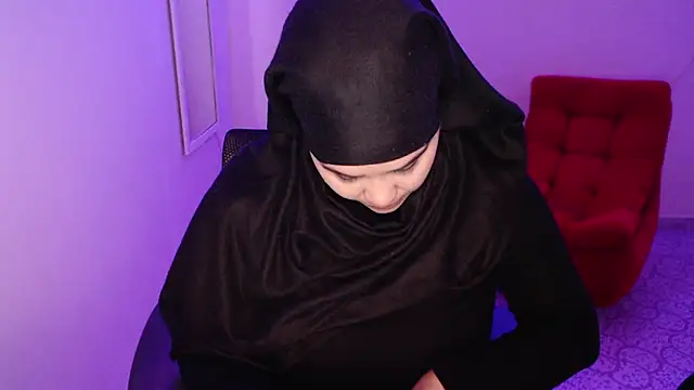 Snapshot of VenussTits97 chatting on 09-30-25, 06:46 VenussTits97 online show from 09-30-25, 06:46