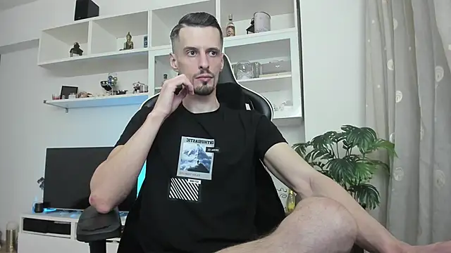 ToddClaytonn online show from 05-06-26, 10:04