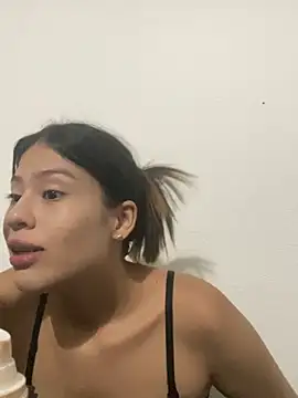 Sofia  cute3 online show from 02-20-25, 03:45