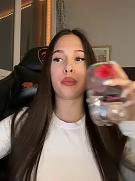 EricaWalls online show from 03-18-26, 08:56