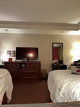 PeytonJohnn online show from 09-29-25, 08:08